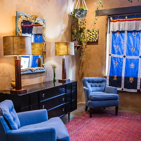 Casa De Cougletta - Artist Retreat, Stunning Views Santa Fe